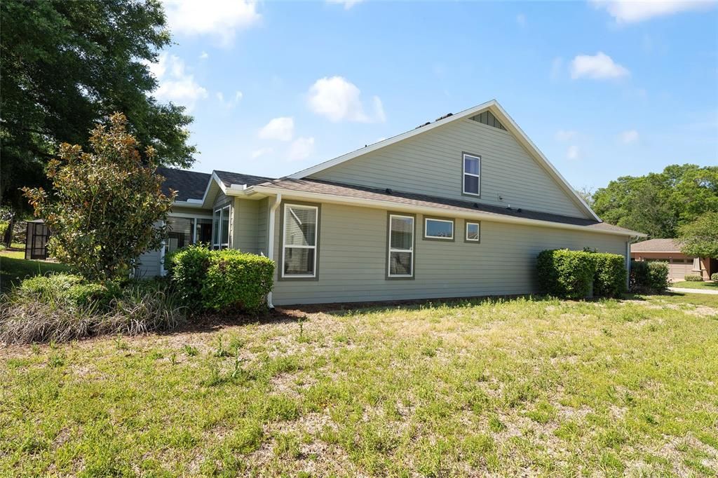 For Rent: $2,800 (3 beds, 3 baths, 2328 Square Feet)