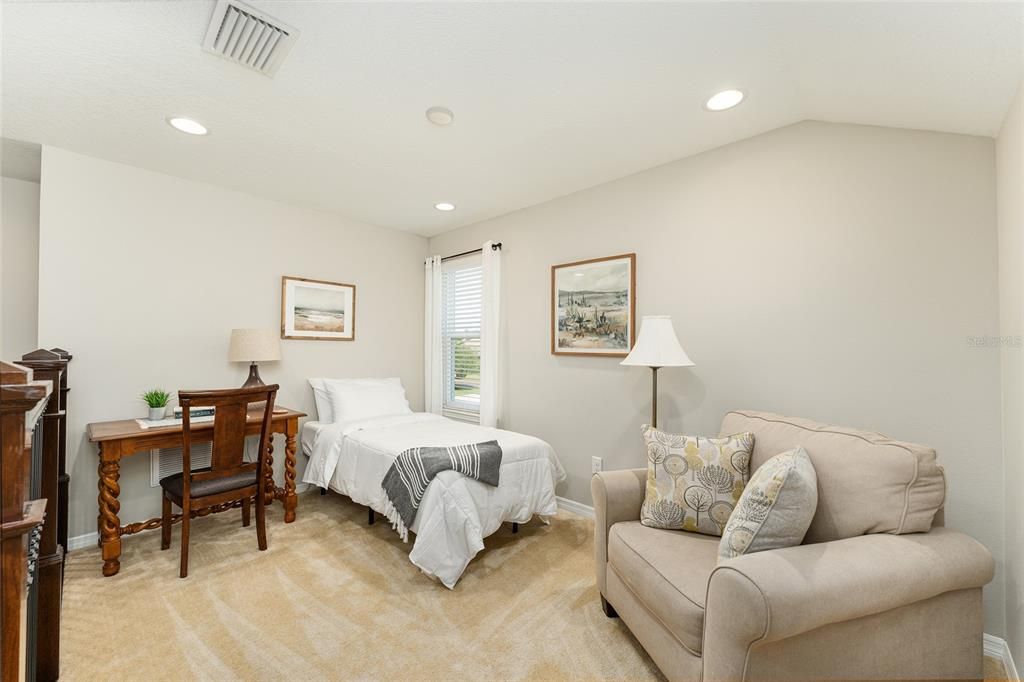 For Rent: $2,800 (3 beds, 3 baths, 2328 Square Feet)