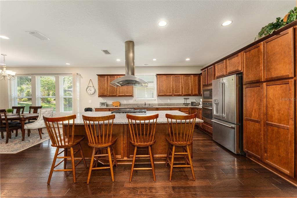 For Rent: $2,800 (3 beds, 3 baths, 2328 Square Feet)