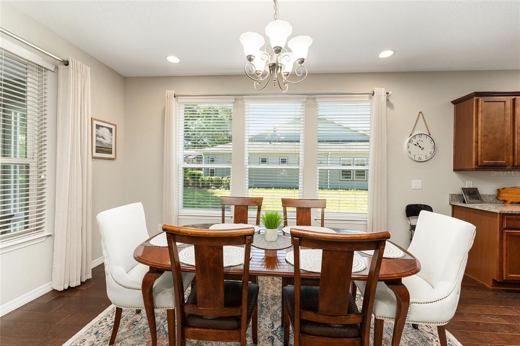 For Rent: $2,800 (3 beds, 3 baths, 2328 Square Feet)