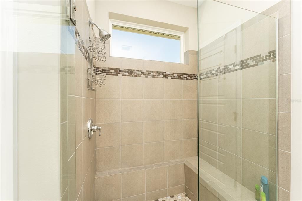 For Rent: $2,800 (3 beds, 3 baths, 2328 Square Feet)