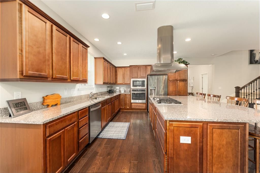 For Rent: $2,800 (3 beds, 3 baths, 2328 Square Feet)