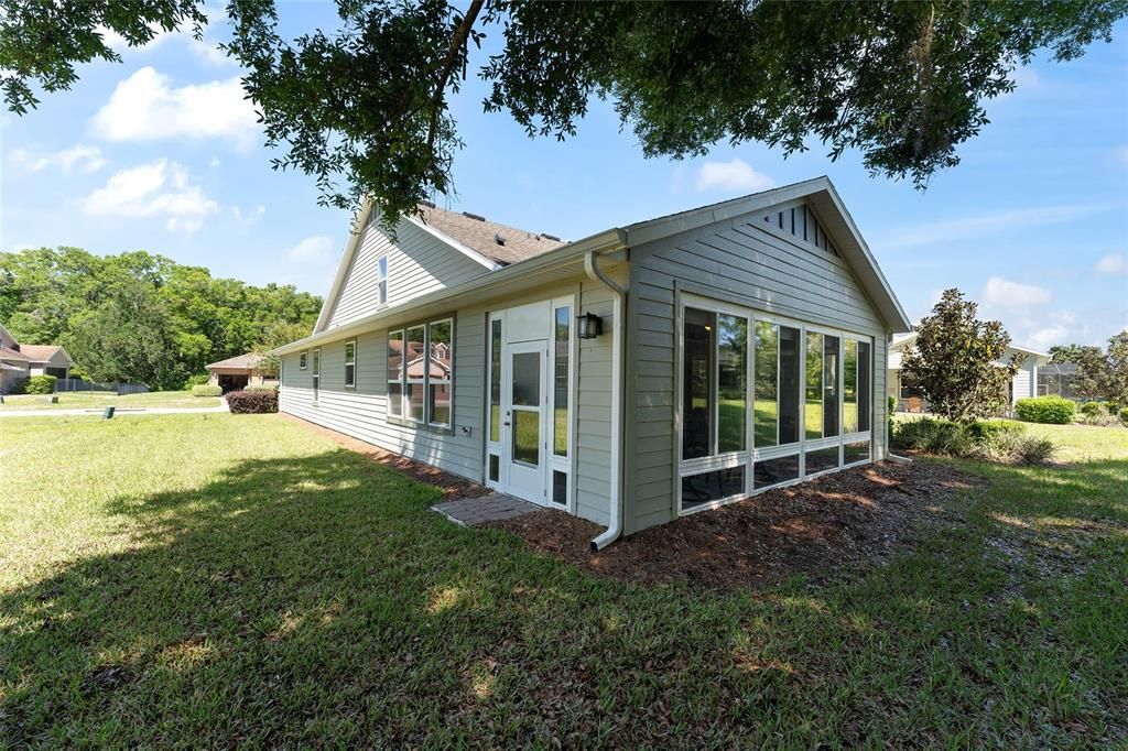 For Rent: $2,800 (3 beds, 3 baths, 2328 Square Feet)