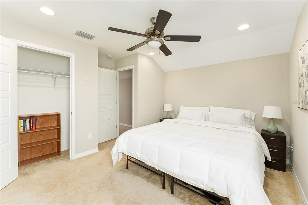 For Rent: $2,800 (3 beds, 3 baths, 2328 Square Feet)