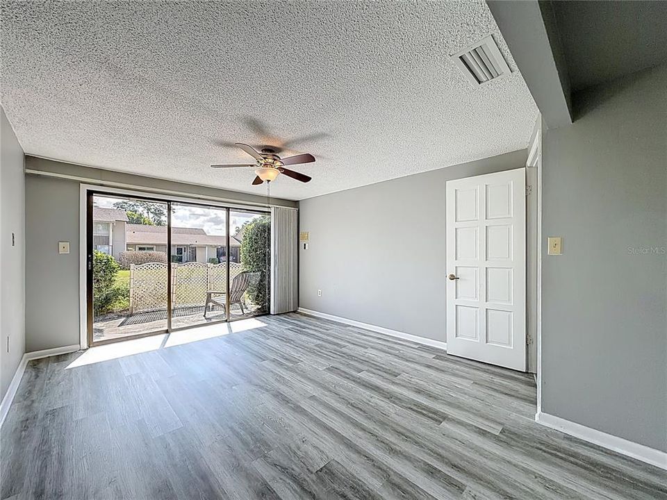 For Sale: $249,000 (3 beds, 2 baths, 1456 Square Feet)