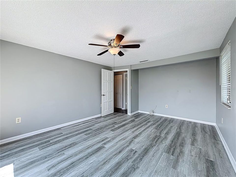 For Sale: $249,000 (3 beds, 2 baths, 1456 Square Feet)