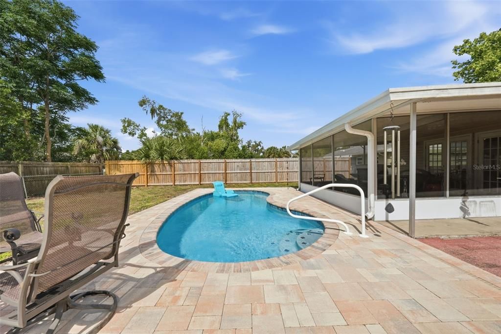 En Venta: $395,000 (3 camas, 2 baños, 1652 Pies cuadrados)