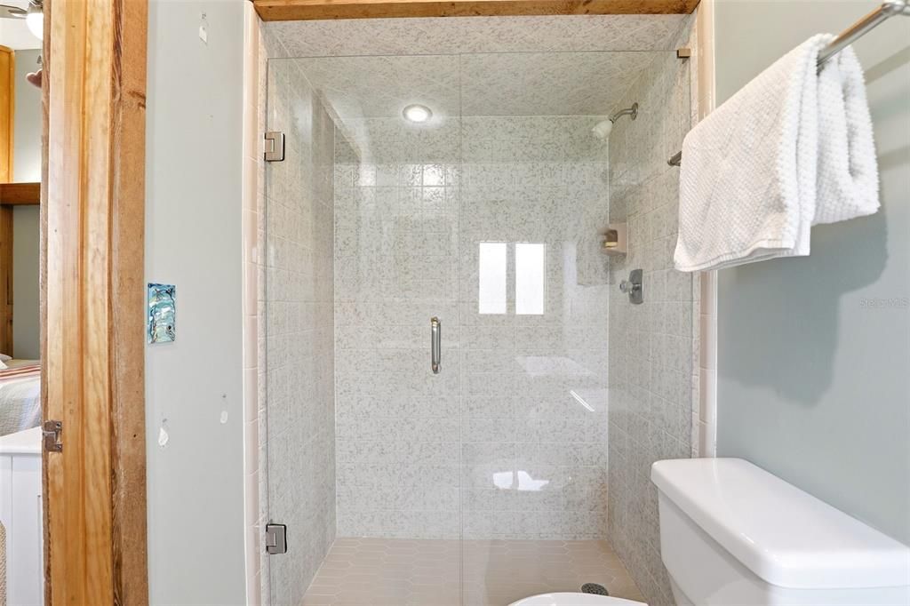 En Venta: $1,100,000 (3 camas, 3 baños, 1666 Pies cuadrados)