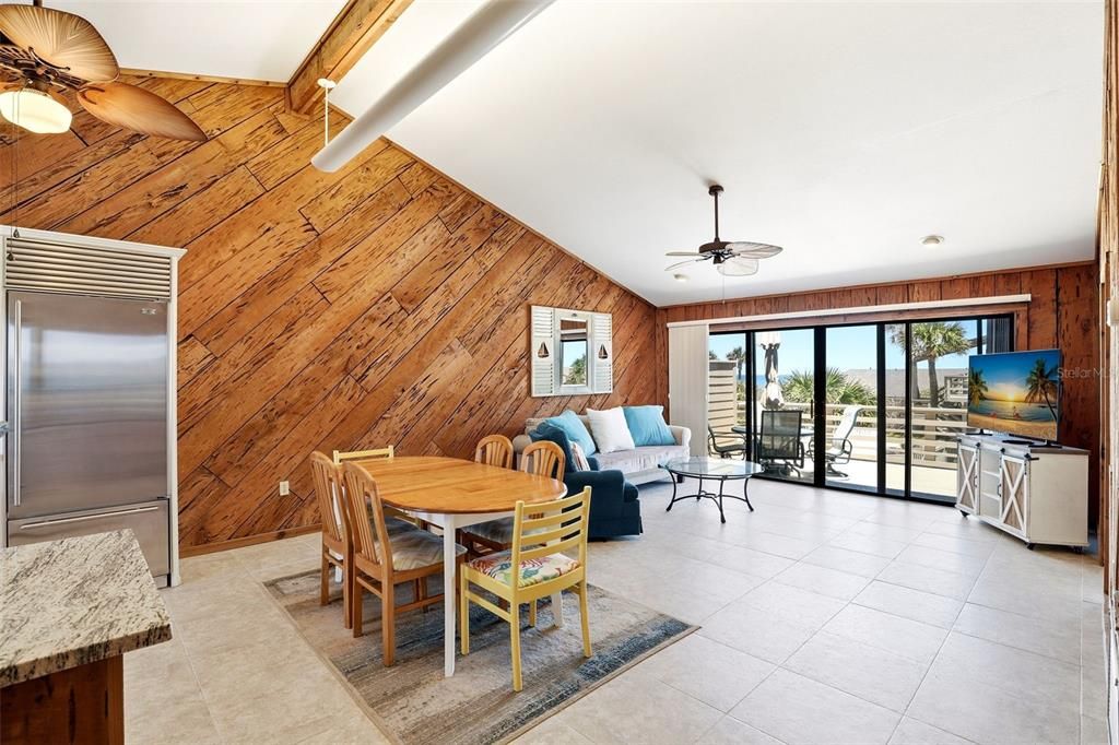 En Venta: $1,100,000 (3 camas, 3 baños, 1666 Pies cuadrados)