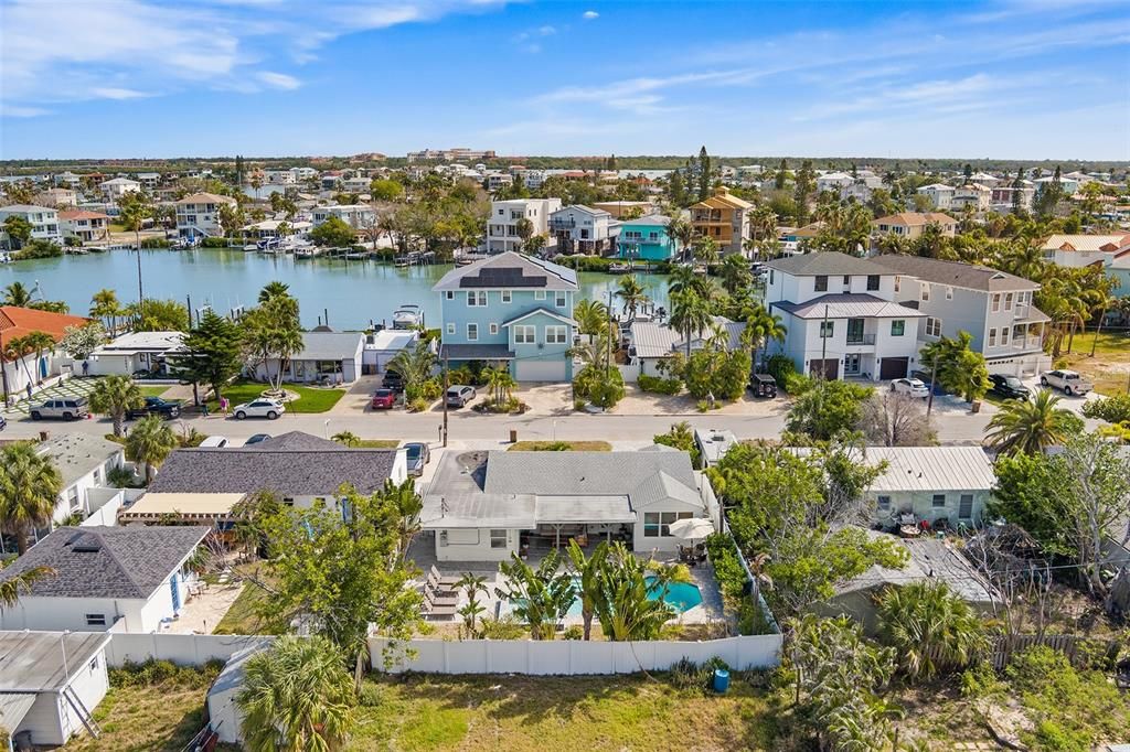For Sale: $795,000 (3 beds, 2 baths, 1484 Square Feet)