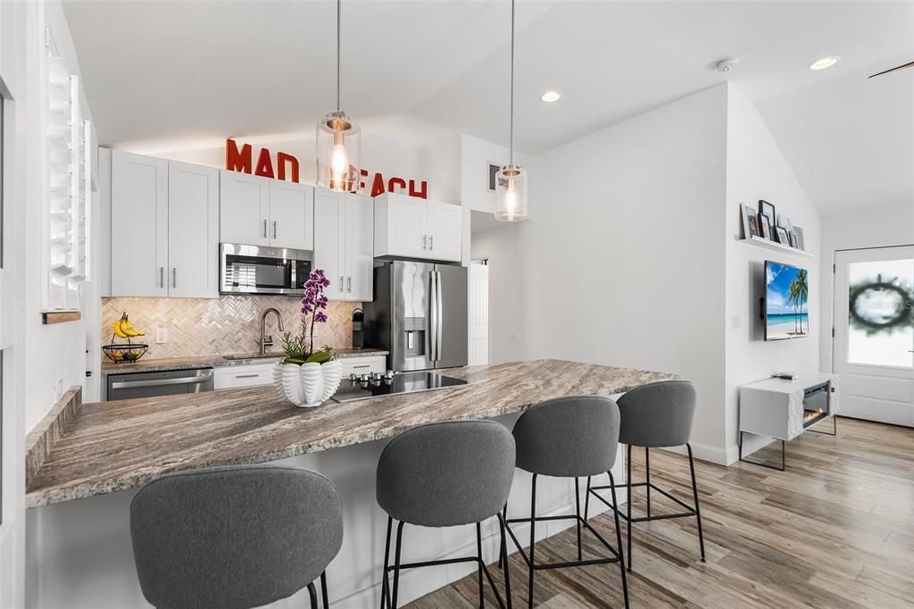 For Sale: $795,000 (3 beds, 2 baths, 1484 Square Feet)