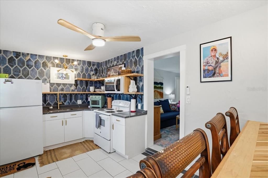 For Sale: $1,200,000 (6 beds, 0 baths, 2298 Square Feet)
