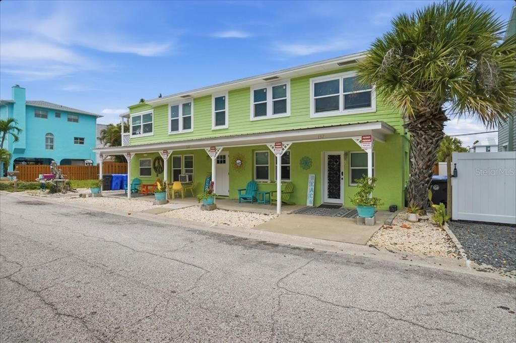 For Sale: $1,200,000 (6 beds, 0 baths, 2298 Square Feet)