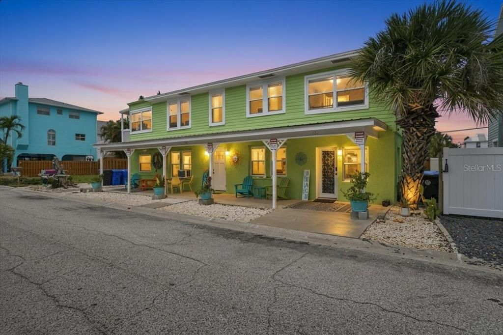 For Sale: $1,200,000 (6 beds, 0 baths, 2298 Square Feet)