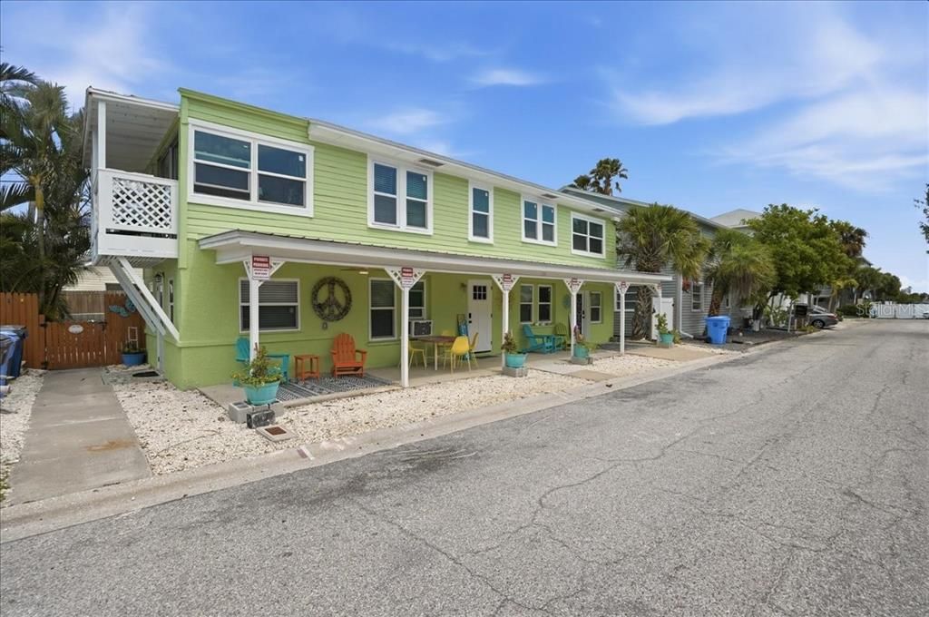 For Sale: $1,200,000 (6 beds, 0 baths, 2298 Square Feet)