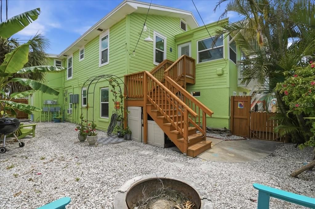 For Sale: $1,200,000 (6 beds, 0 baths, 2298 Square Feet)