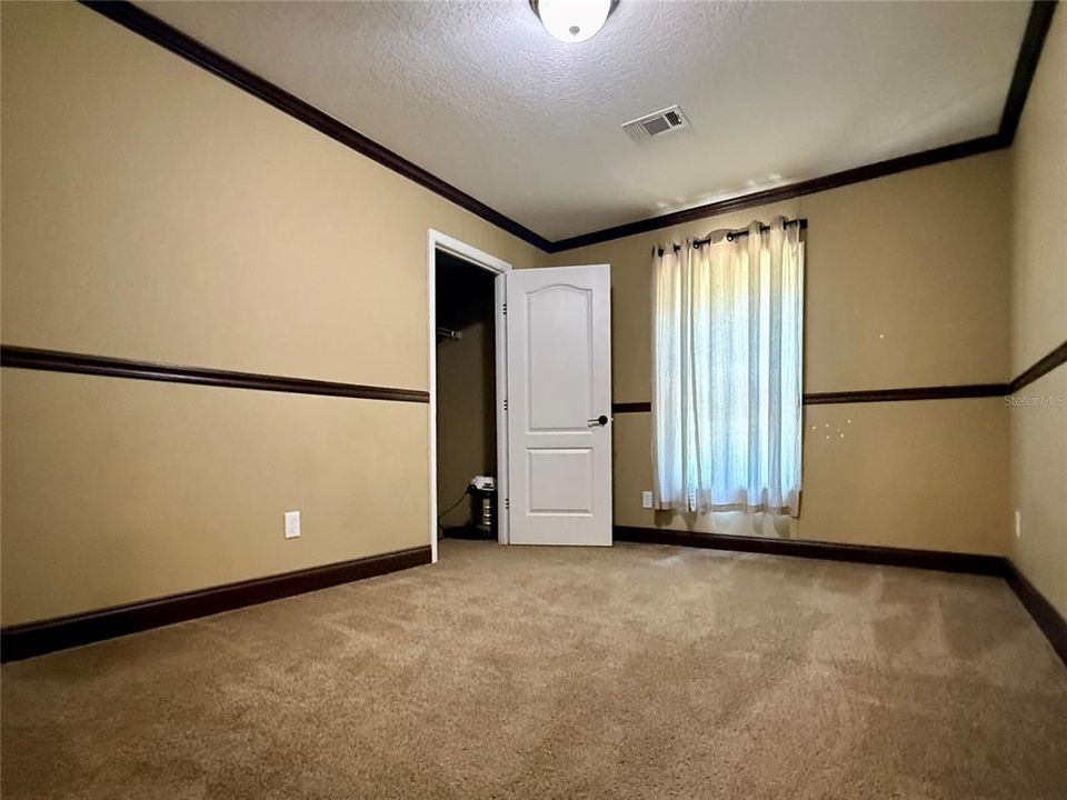 En Venta: $399,900 (4 camas, 2 baños, 2326 Pies cuadrados)