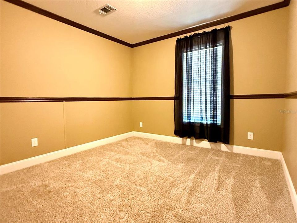 En Venta: $399,900 (4 camas, 2 baños, 2326 Pies cuadrados)