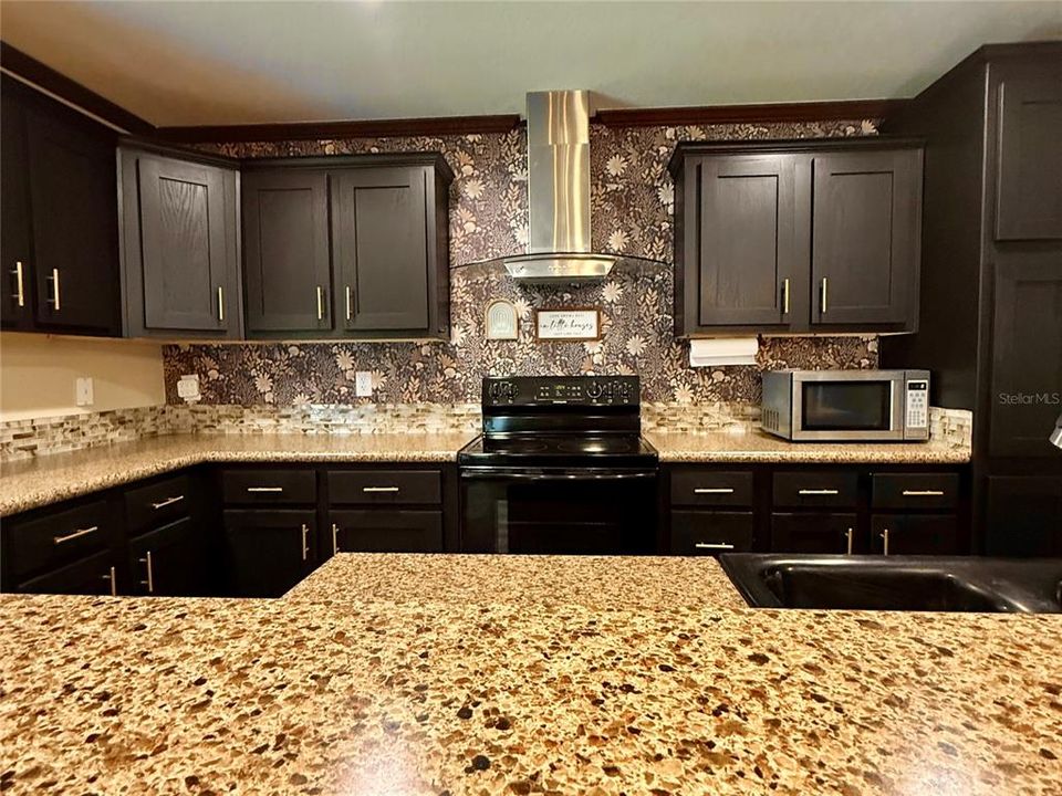 En Venta: $399,900 (4 camas, 2 baños, 2326 Pies cuadrados)