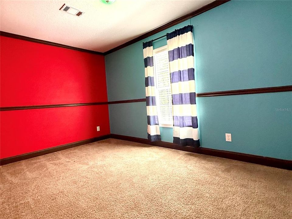 En Venta: $399,900 (4 camas, 2 baños, 2326 Pies cuadrados)