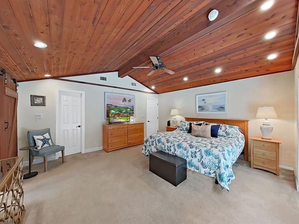 En Venta: $575,000 (3 camas, 2 baños, 2845 Pies cuadrados)