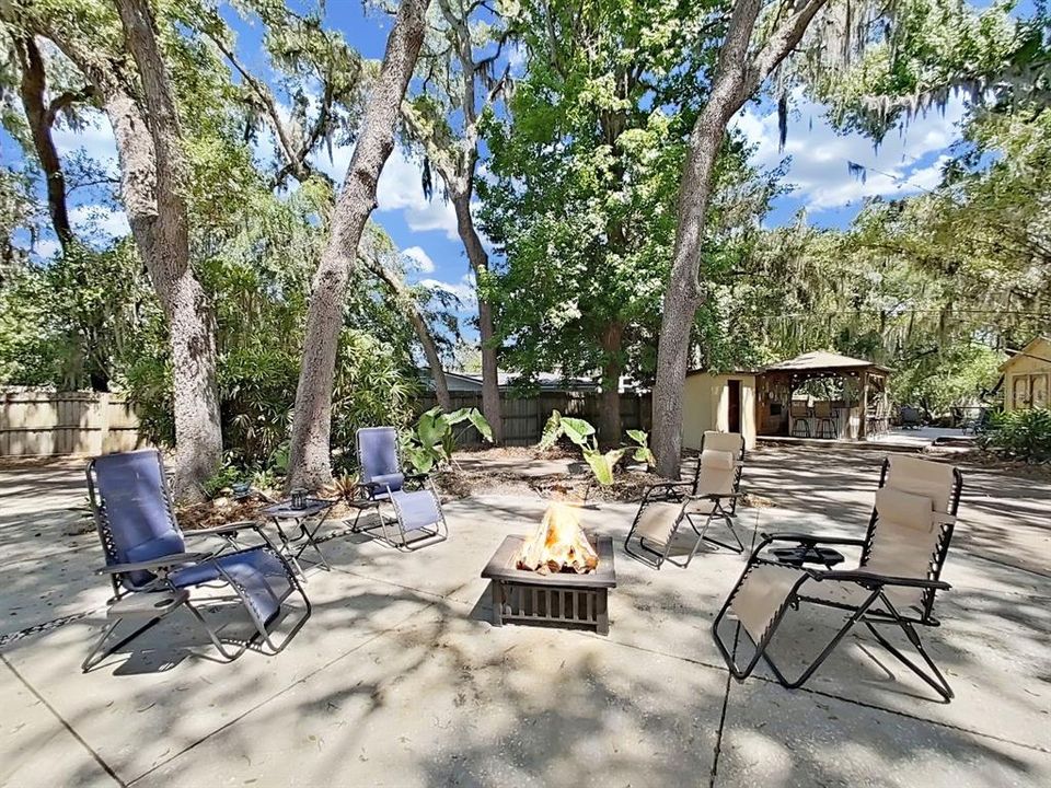 En Venta: $575,000 (3 camas, 2 baños, 2845 Pies cuadrados)