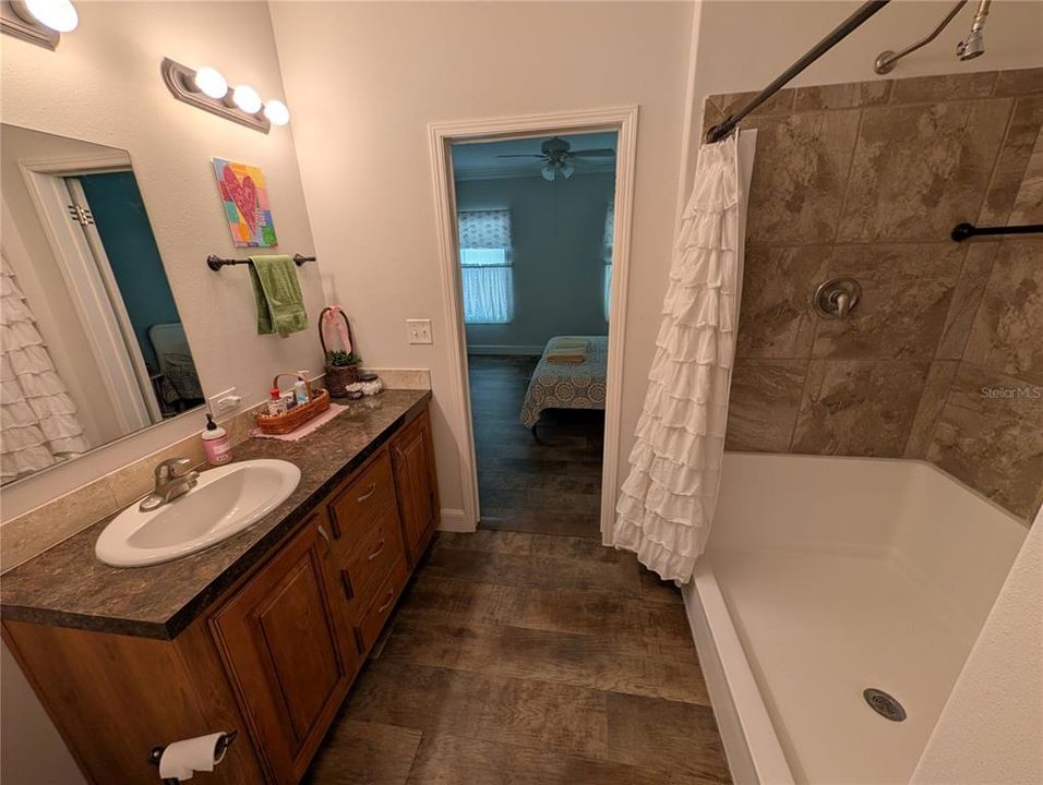 Active With Contract: $340,000 (3 beds, 2 baths, 1152 Square Feet)