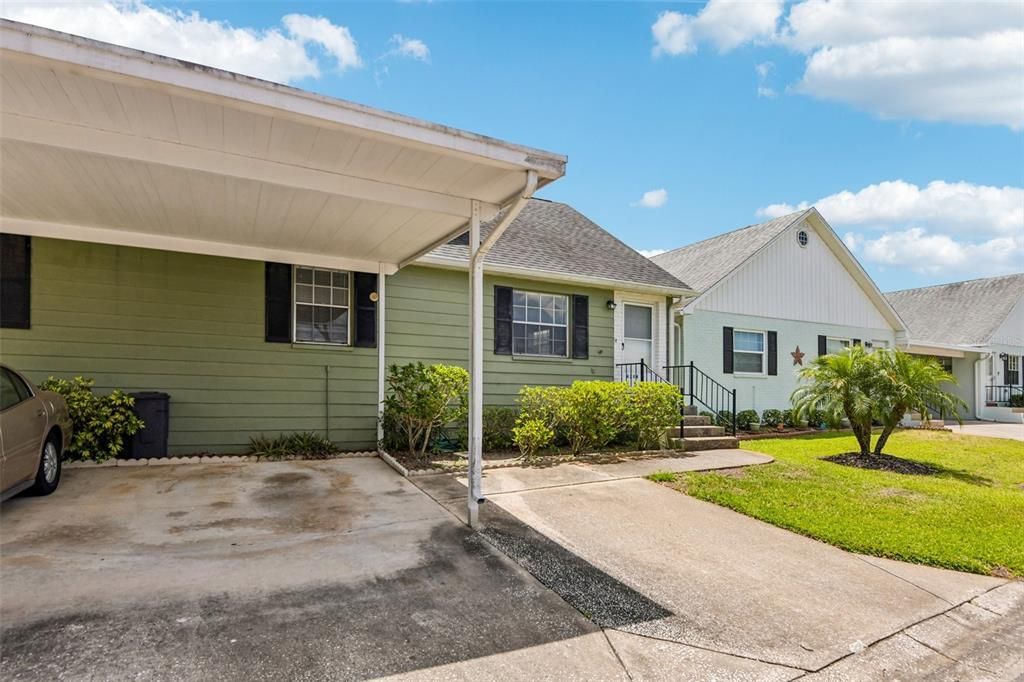 For Sale: $124,900 (2 beds, 2 baths, 1024 Square Feet)