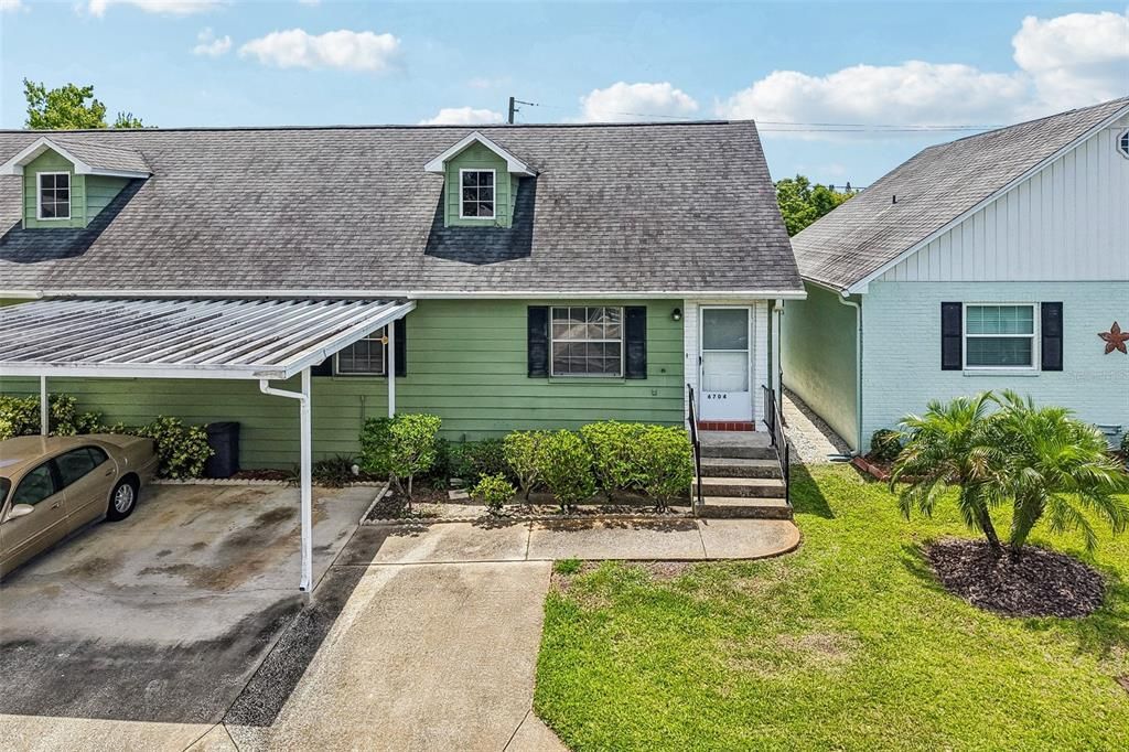 For Sale: $124,900 (2 beds, 2 baths, 1024 Square Feet)