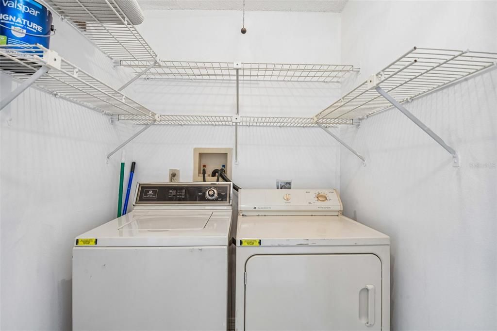 For Sale: $124,900 (2 beds, 2 baths, 1024 Square Feet)