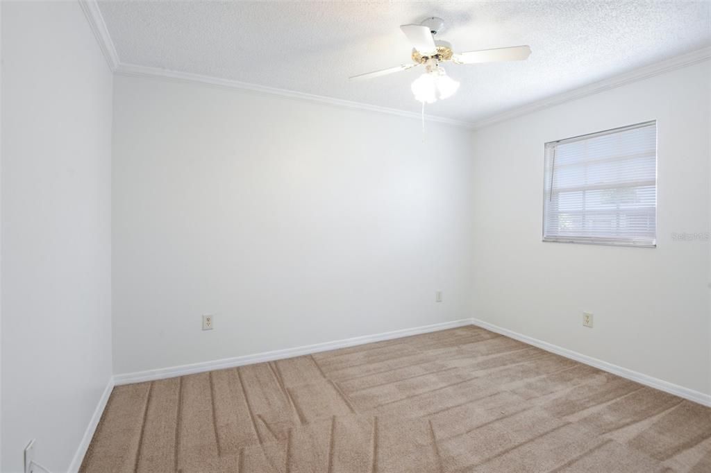 For Sale: $124,900 (2 beds, 2 baths, 1024 Square Feet)