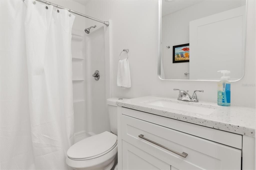 В аренду: $6,900 (2 спален, 2 ванн, 946 Квадратных фут)