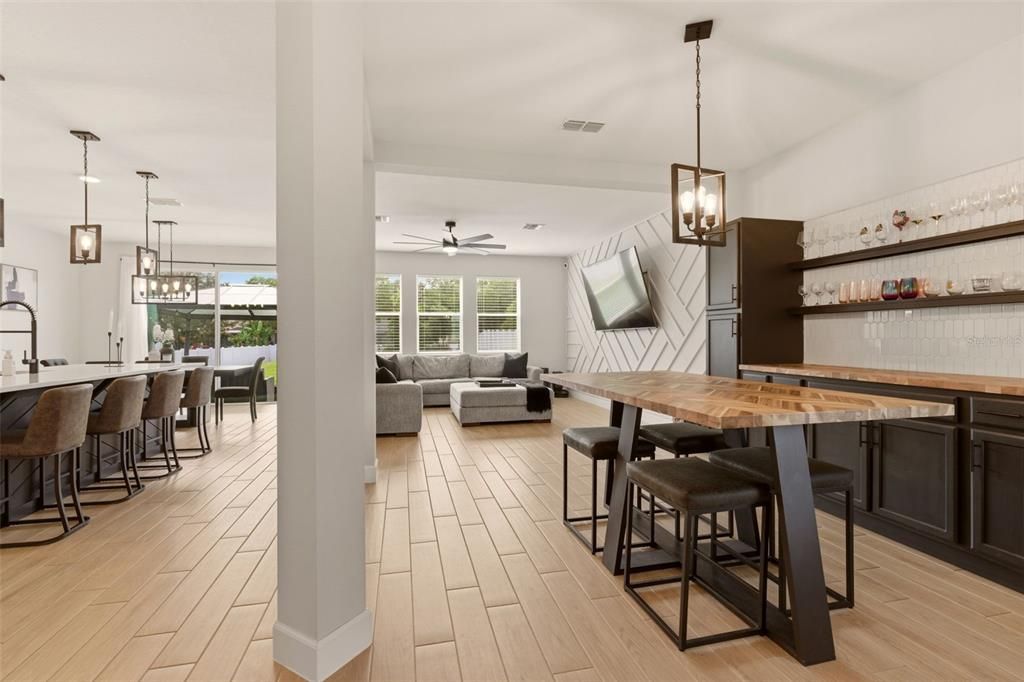 For Sale: $675,000 (6 beds, 3 baths, 3120 Square Feet)