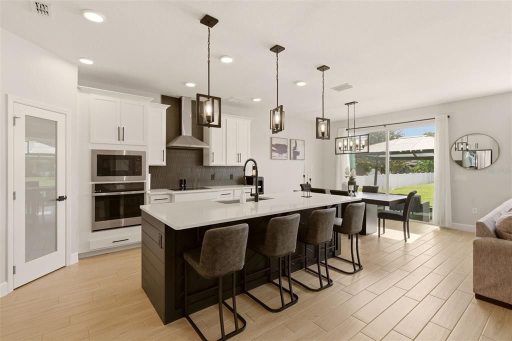For Sale: $675,000 (6 beds, 3 baths, 3120 Square Feet)