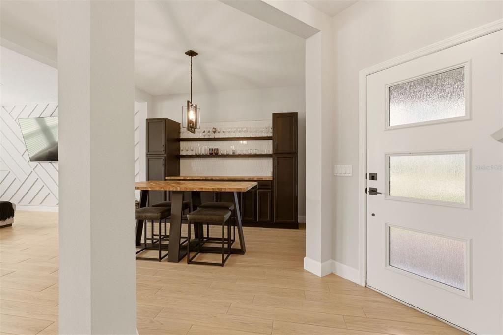 For Sale: $675,000 (6 beds, 3 baths, 3120 Square Feet)