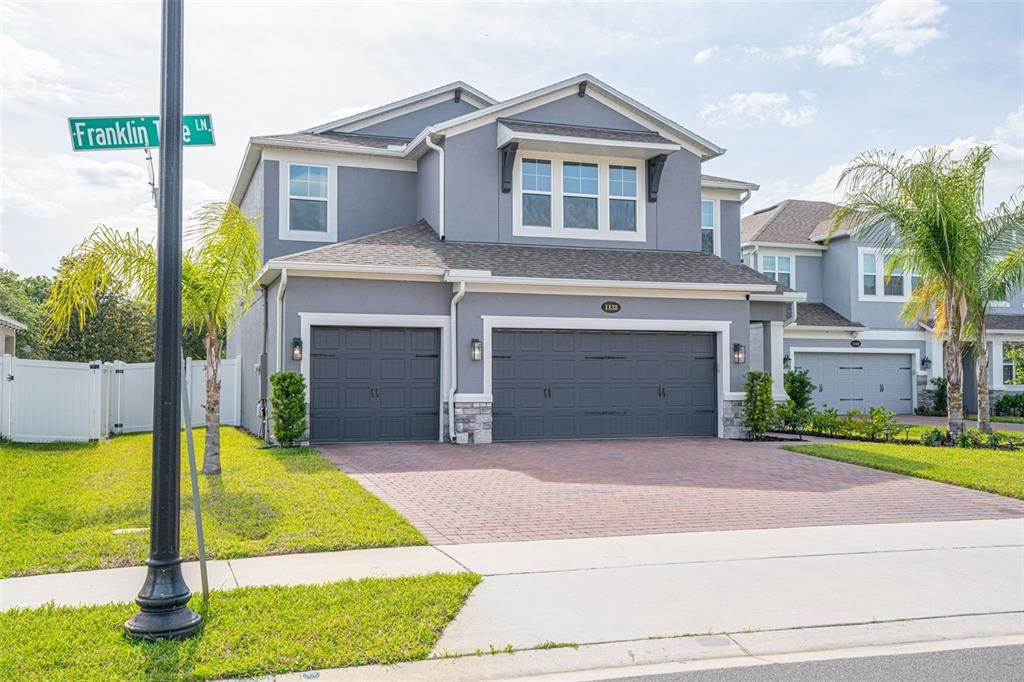 For Sale: $675,000 (6 beds, 3 baths, 3120 Square Feet)