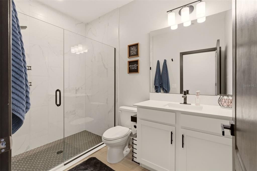 For Sale: $675,000 (6 beds, 3 baths, 3120 Square Feet)