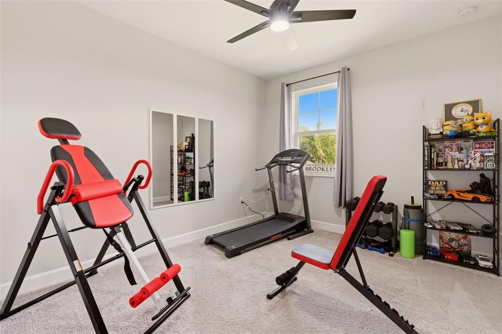 For Sale: $675,000 (6 beds, 3 baths, 3120 Square Feet)