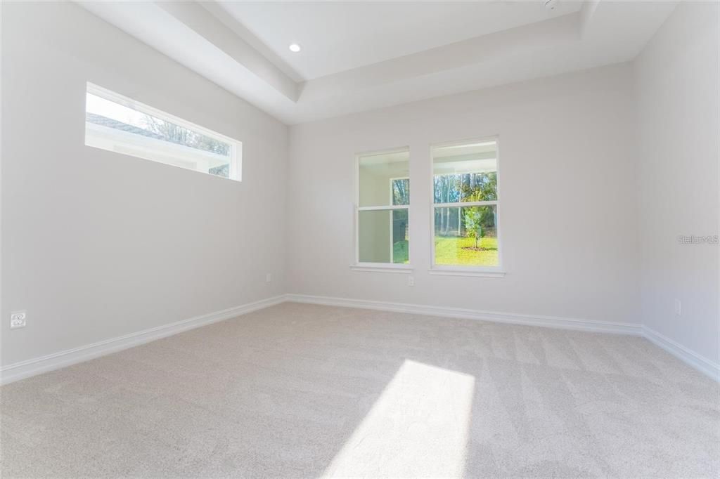 En Venta: $620,000 (3 camas, 3 baños, 2606 Pies cuadrados)