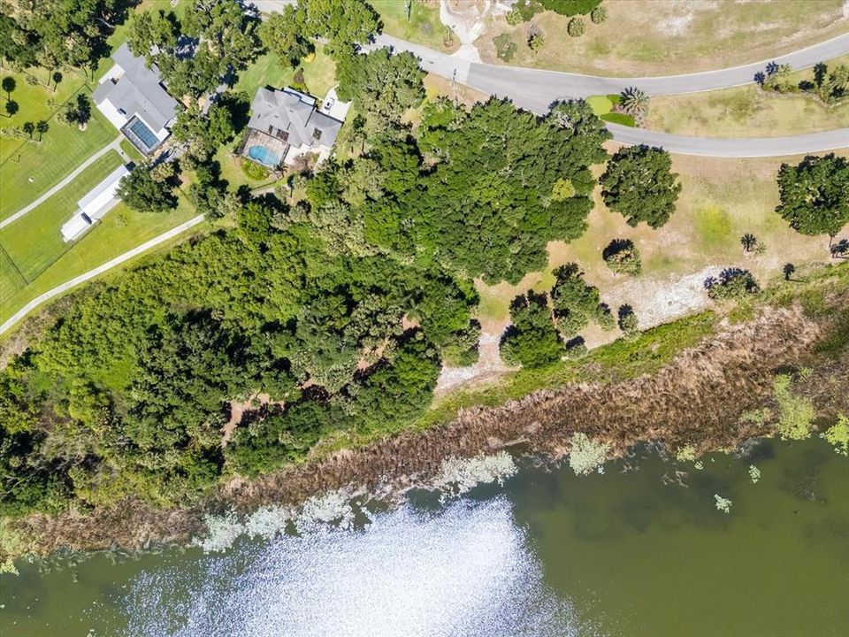 En Venta: $1,100,000 (2.38 acres)