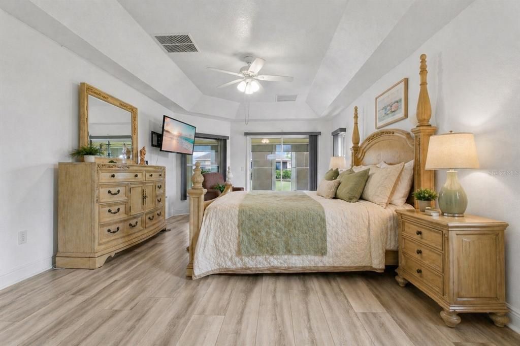 For Sale: $609,000 (3 beds, 2 baths, 2949 Square Feet)