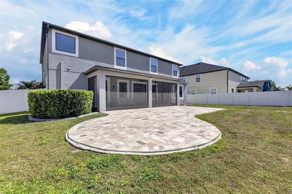 En Venta: $675,000 (5 camas, 3 baños, 3325 Pies cuadrados)