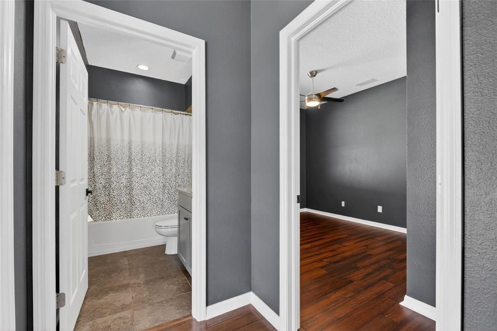 En Venta: $675,000 (5 camas, 3 baños, 3325 Pies cuadrados)