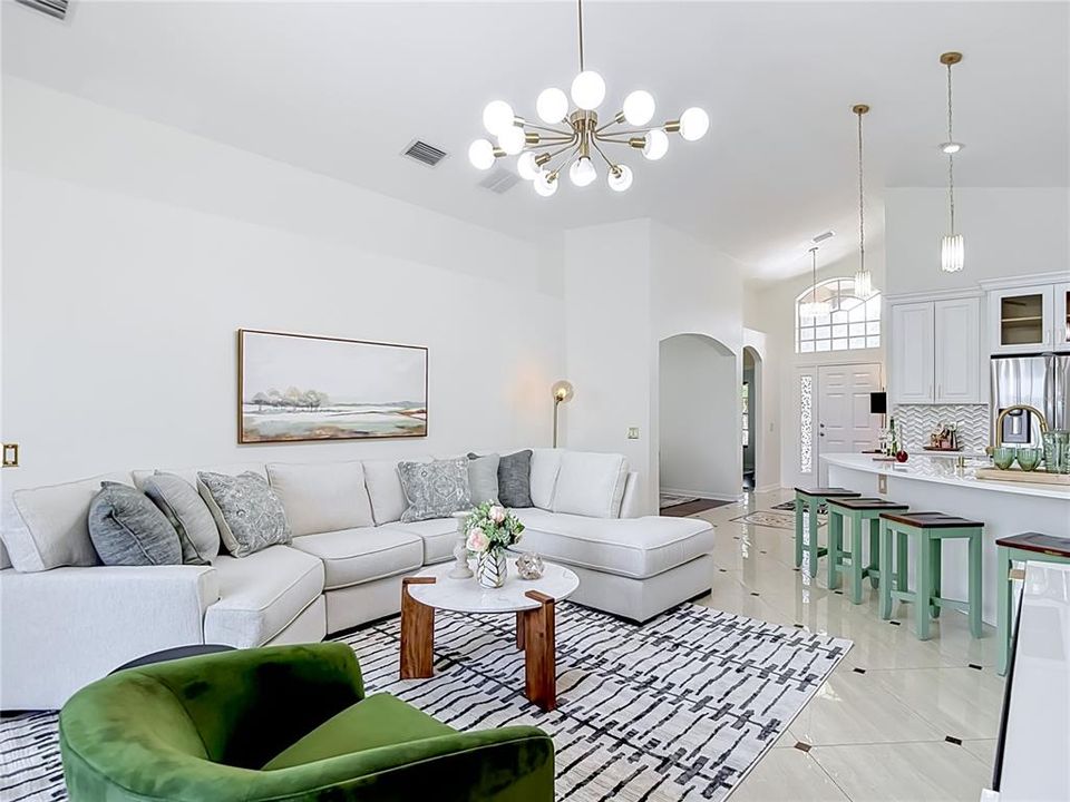En Venta: $435,000 (4 camas, 3 baños, 1827 Pies cuadrados)