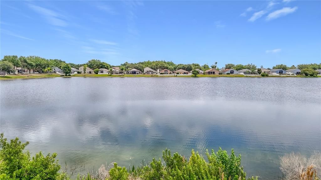 En Venta: $435,000 (4 camas, 3 baños, 1827 Pies cuadrados)