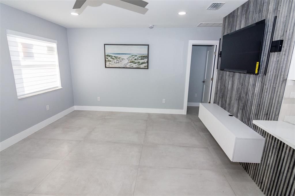 For Sale: $668,000 (3 beds, 2 baths, 1232 Square Feet)
