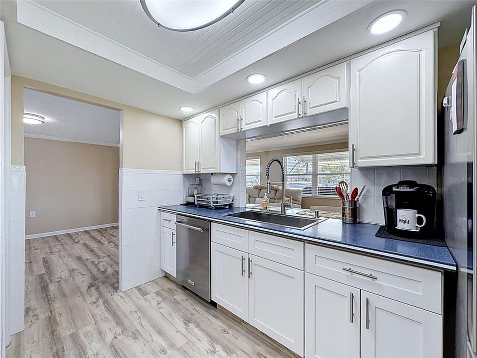 На продажу: $450,000 (2 спален, 2 ванн, 1802 Квадратных фут)