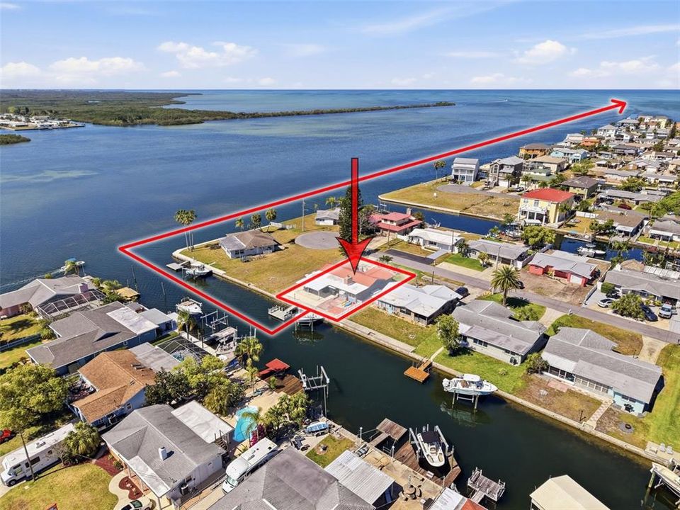 На продажу: $450,000 (2 спален, 2 ванн, 1802 Квадратных фут)