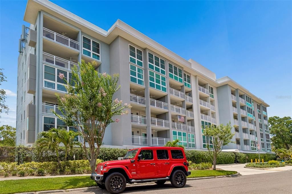На продажу: $589,900 (2 спален, 2 ванн, 1192 Квадратных фут)