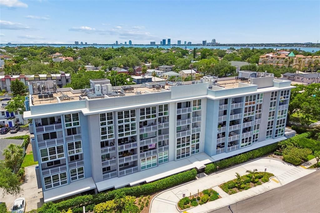 На продажу: $589,900 (2 спален, 2 ванн, 1192 Квадратных фут)